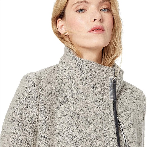 COPY - Calvin Klein Bucle Coat - Picture 2 of 9